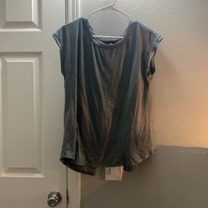yogalicious short sleeve tee, size L, gray